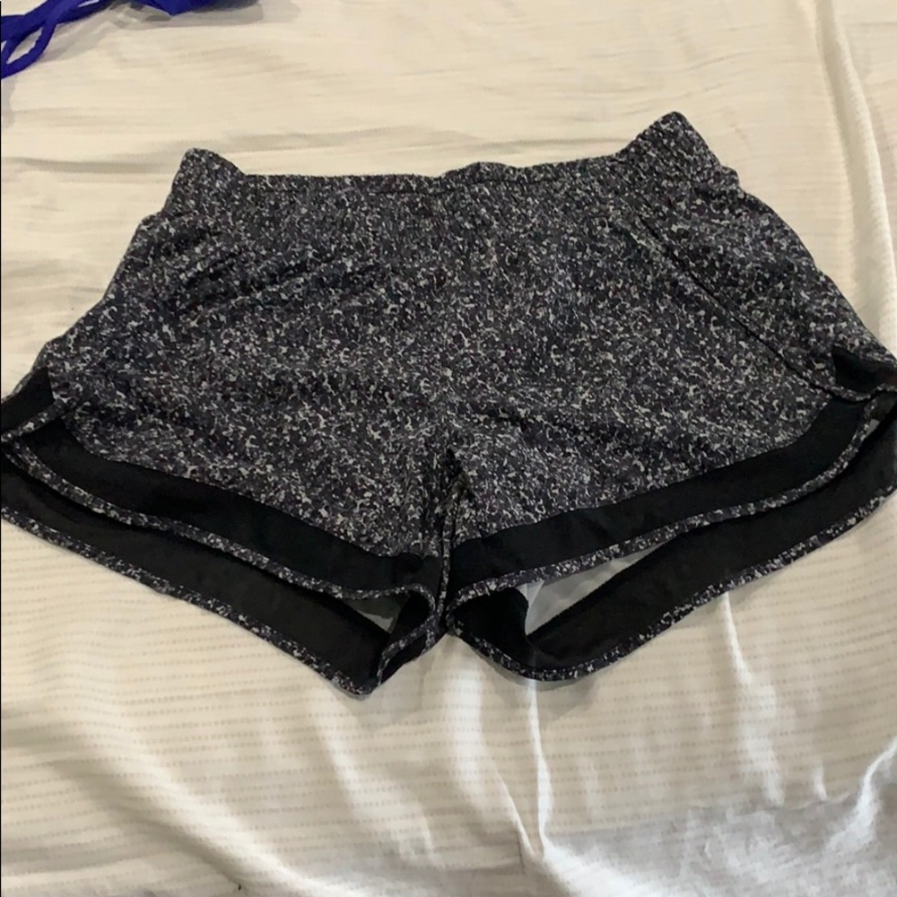 Athleta mesh racer run short 4”